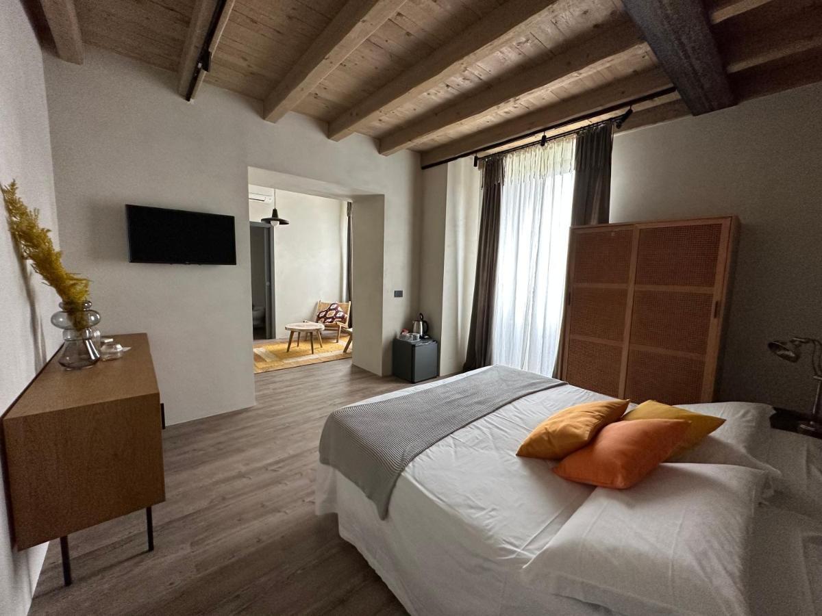 Corte Vallio Bed and breakfast Desenzano del Garda