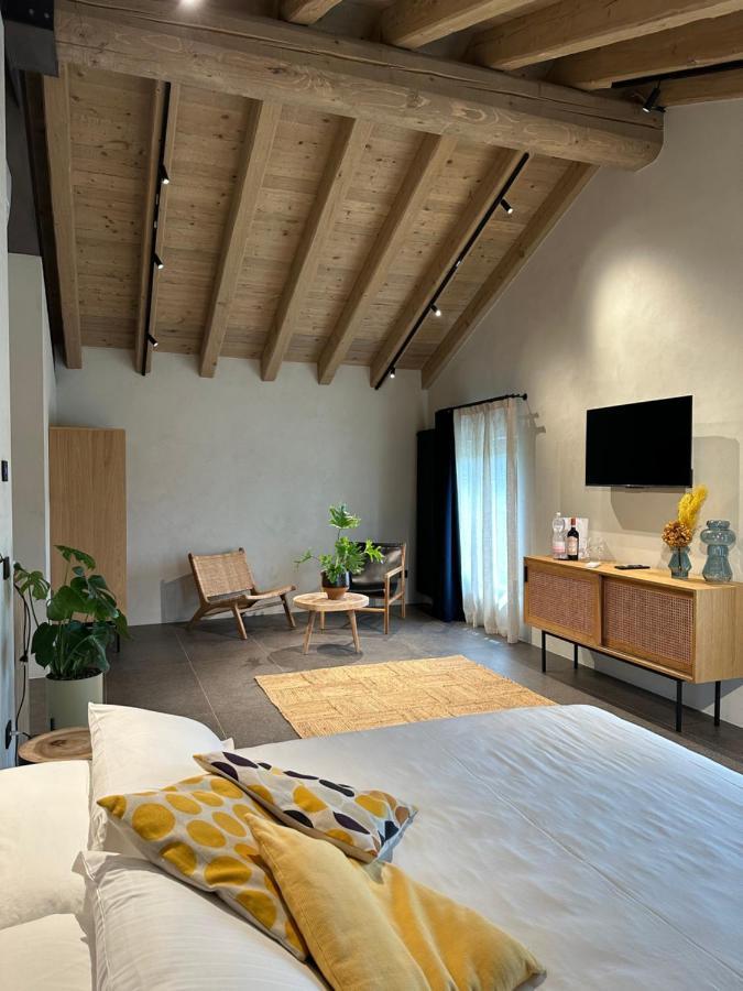 Corte Vallio Bed & Breakfast Desenzano del Garda