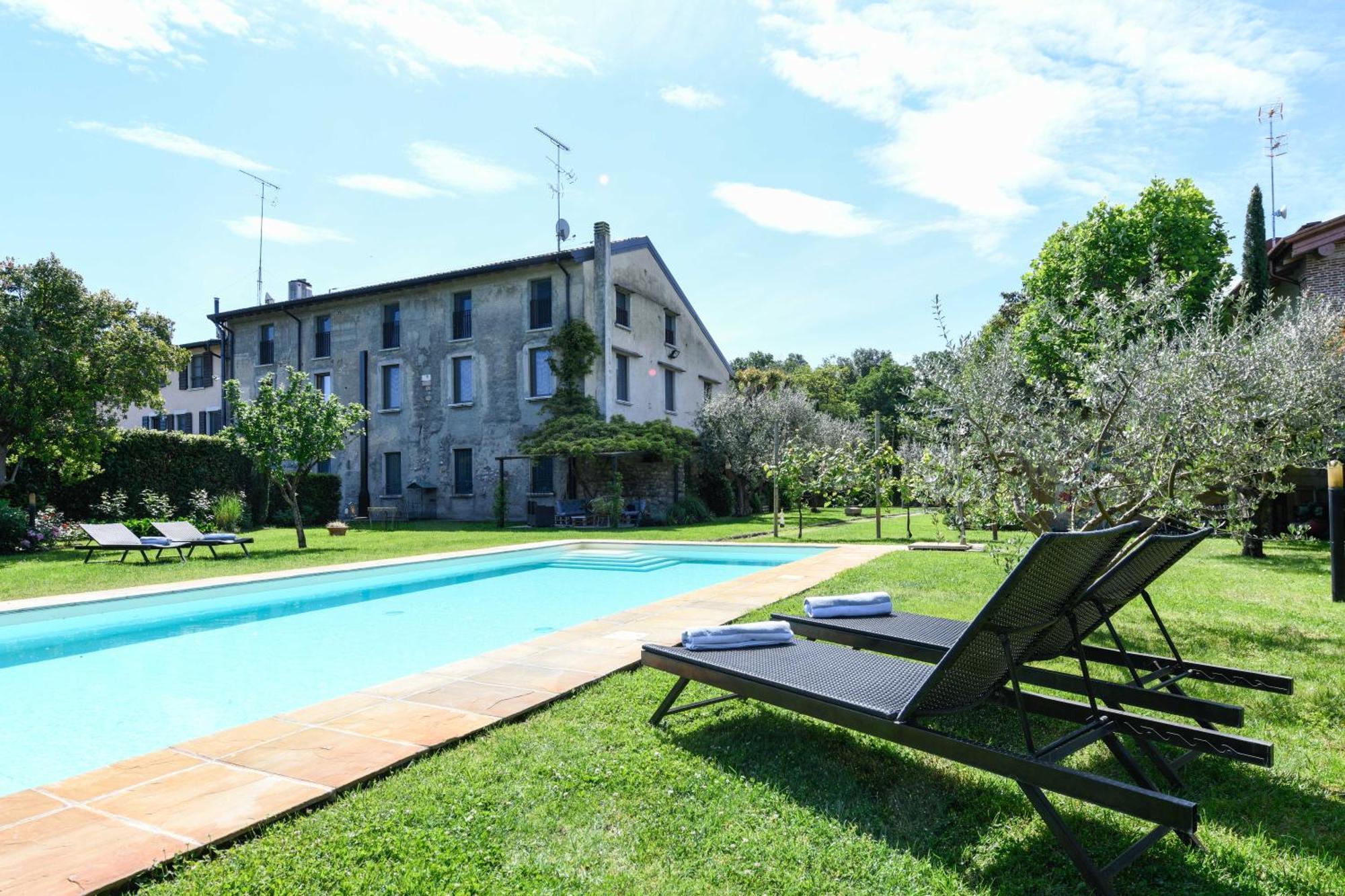 Corte Vallio Desenzano del Garda